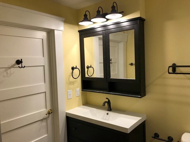 Photo - 126 E Innes St Unit 126 E Innes Apt 202