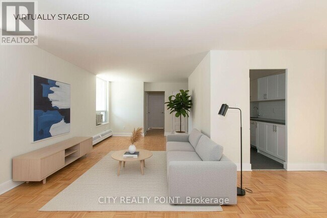 Photo - 490 Eglinton Ave E Unité 704