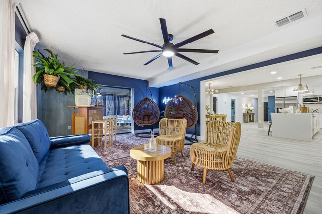 Photo - 4907 21st Ave W Unit ID1438537P