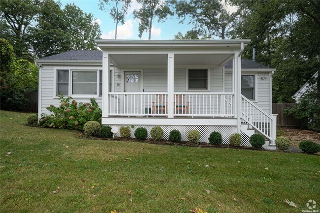 Building Photo - 16 Overbrook St Rental