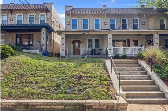 Photo - 2221 Wightman St