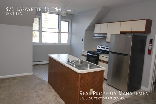 Building Photo - 871 Lafayette Rd Unit #4 Rental