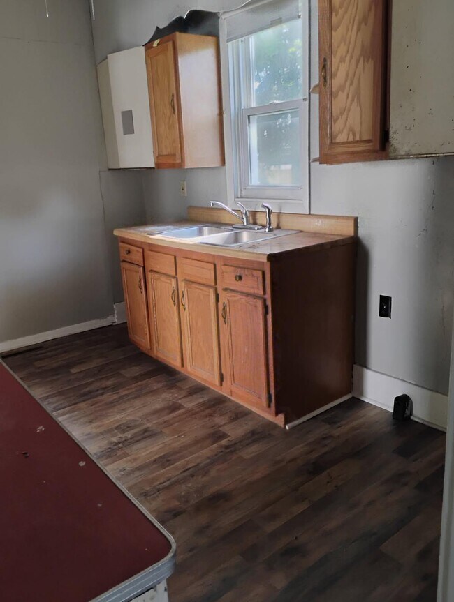 Photo - 16 Trader St