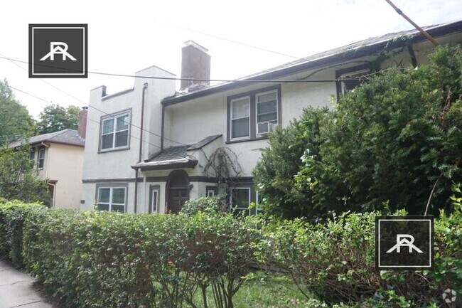 Building Photo - 2 bedroom in Brookline MA 02445 Unit B Rental