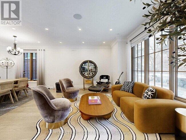 Photo - 31 Evergreen Gardens