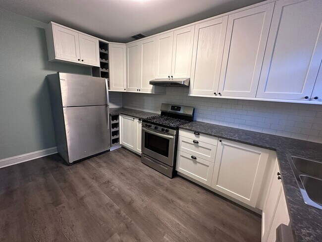 2921 Sunset Blvd Unit 2