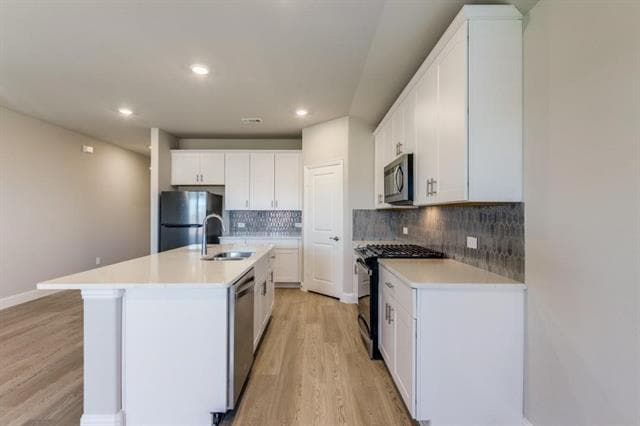 Photo - 702 Williams Wy