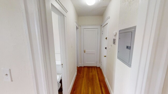 Photo - 1084 Boylston St
