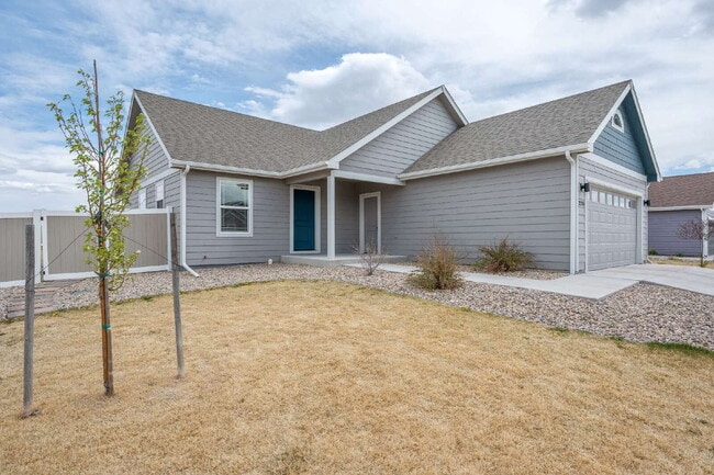 Photo - Like New Single Family Home!