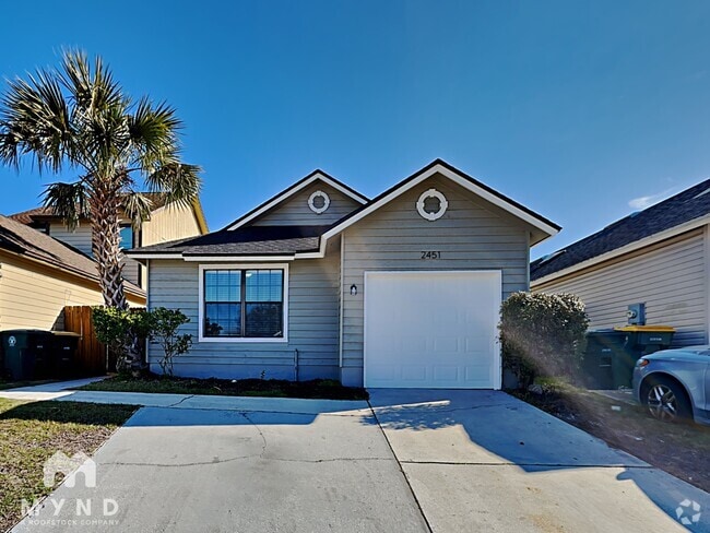 Building Photo - 2451 Townsquare Dr Rental