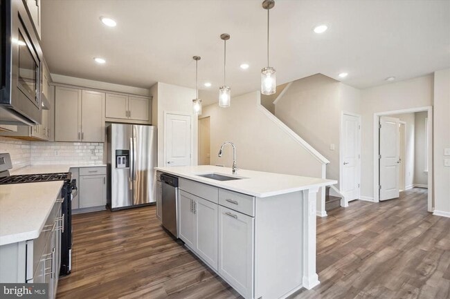 Building Photo - 21812 Hawksbill High Cir