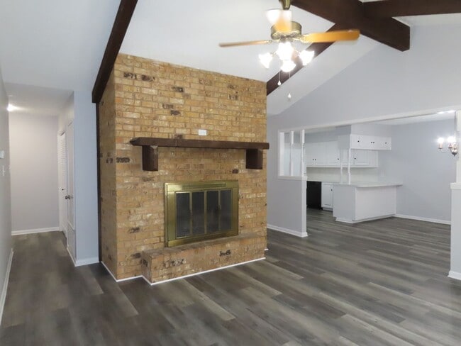 Photo - Whitehouse ISD - 3 Bedroom, 2 Bath Duplex, Lawn Care Provided!