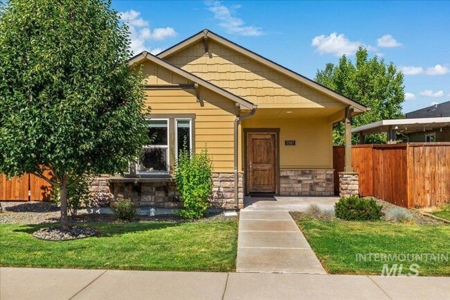 Building Photo - Immaculate Home Near Boise Foothills!