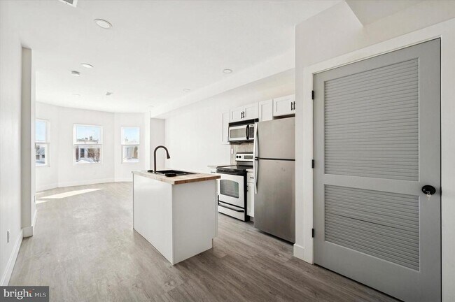 Photo - 32 S 62nd St Unit 2