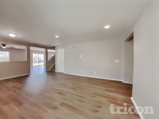 Photo - 514 Kerriann Ln