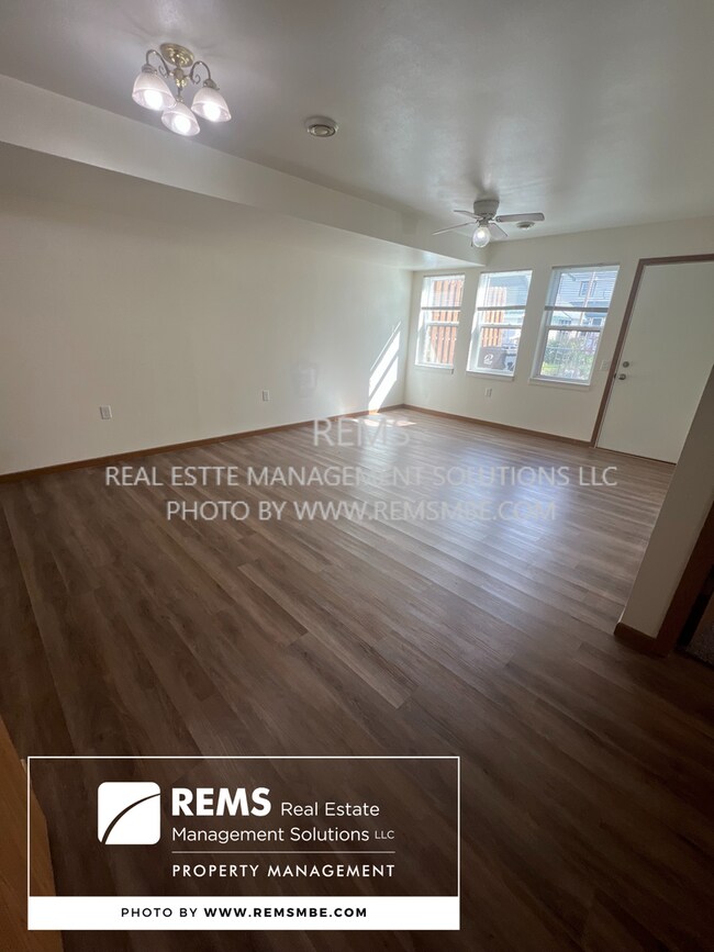 Photo - 202 W North St Unidad 1