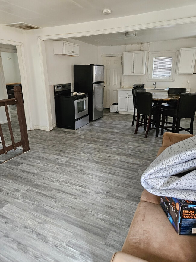Photo - Room in Duplex on Whitaker Cir NW