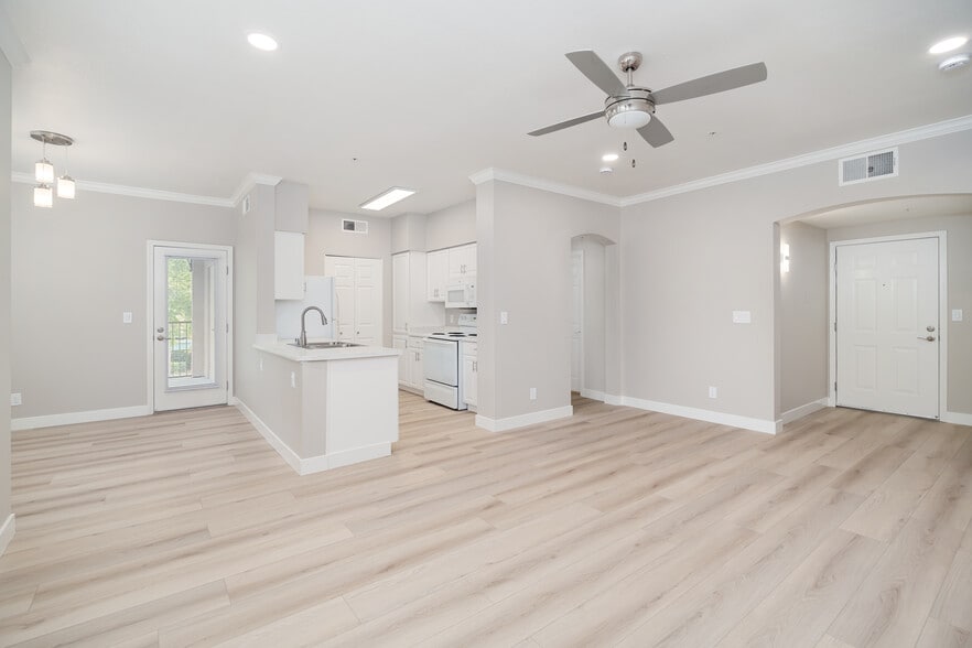 Tahoe - 2BR, 2BA 1,119SF
