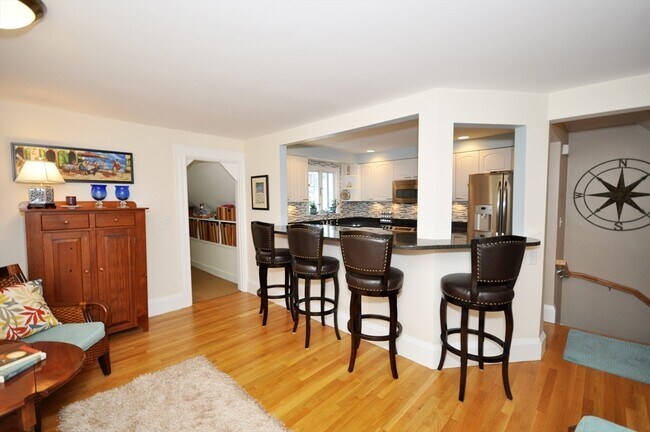 Photo - 150 Hubbard St