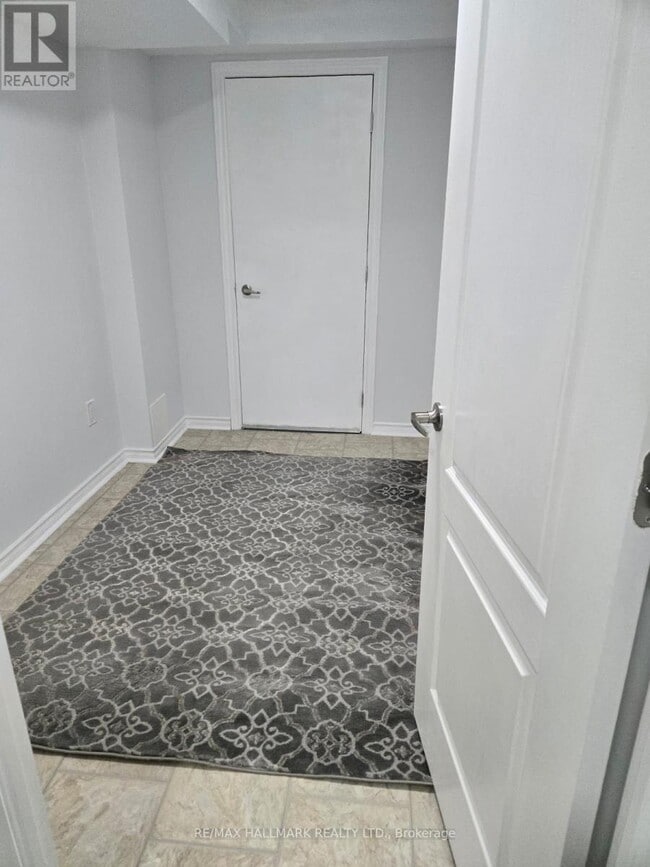 Photo - 2 Lady Loretta Ln