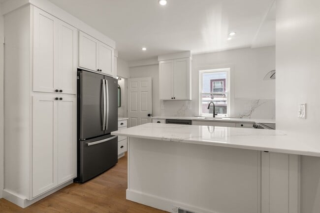 Photo - 31 Wardwell Ave Unit 1