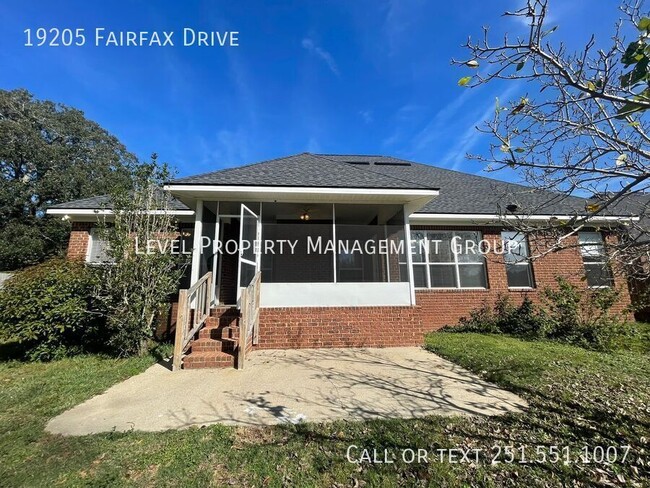 Photo - 19205 Fairfax Dr