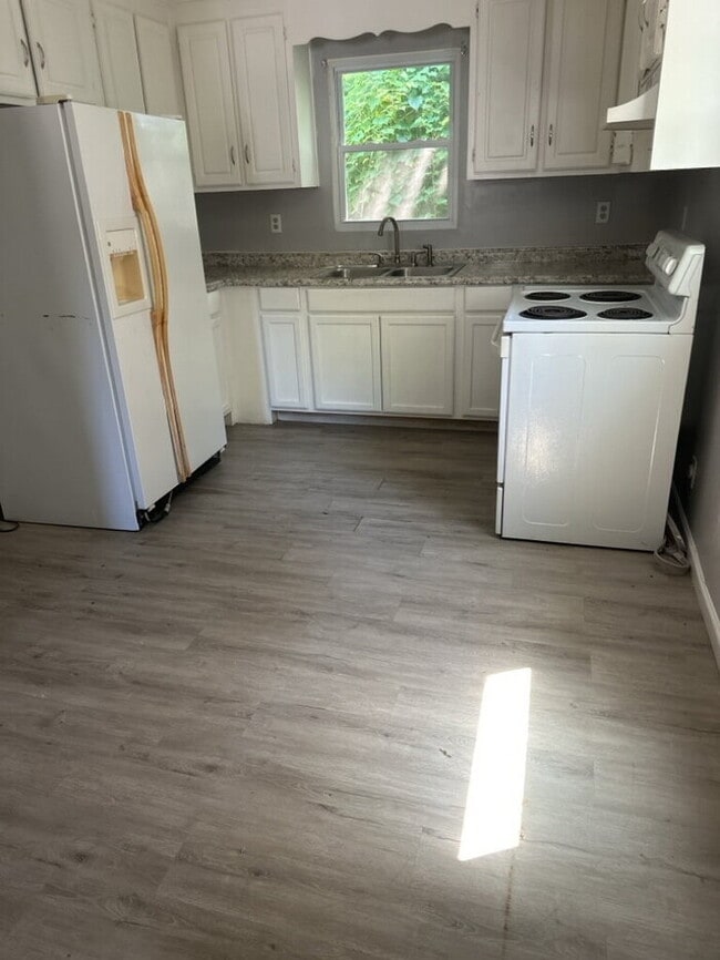 Photo - 3 Bedroom 1 Bathroom Jonesville SC