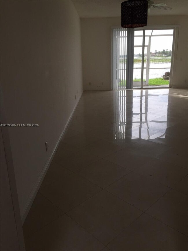 1804 Salerno Cir