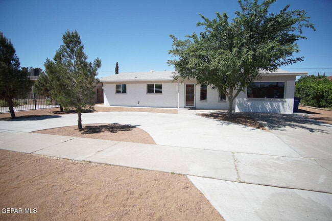 Building Photo - 4573 Bobolink Way Rental