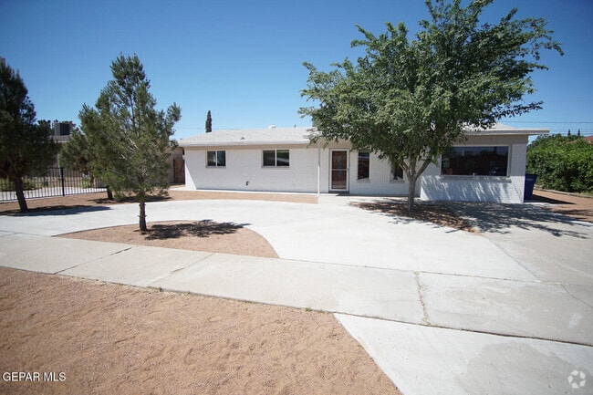 Building Photo - 4573 Bobolink Way Rental