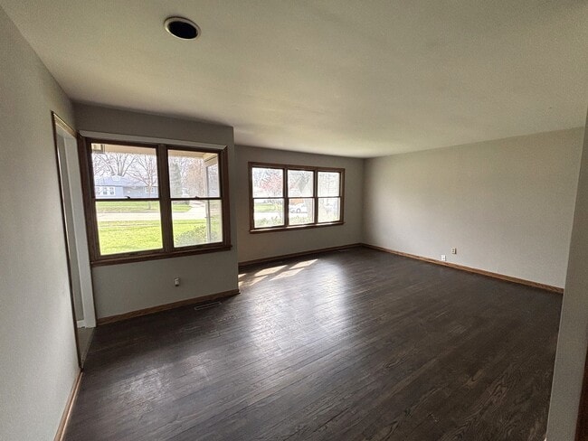 Photo - 118 Hazard Rd