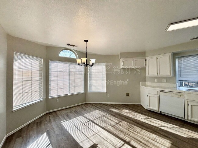 Photo - 1861 Creekside Dr