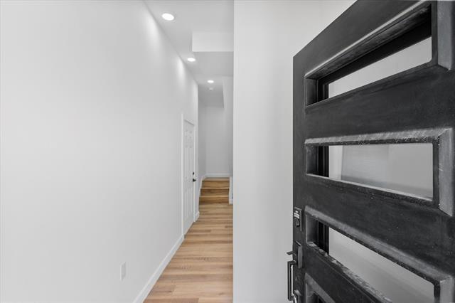 Photo - 1475 McKee St