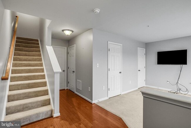 Photo - 5918 Jefferson Commons Way