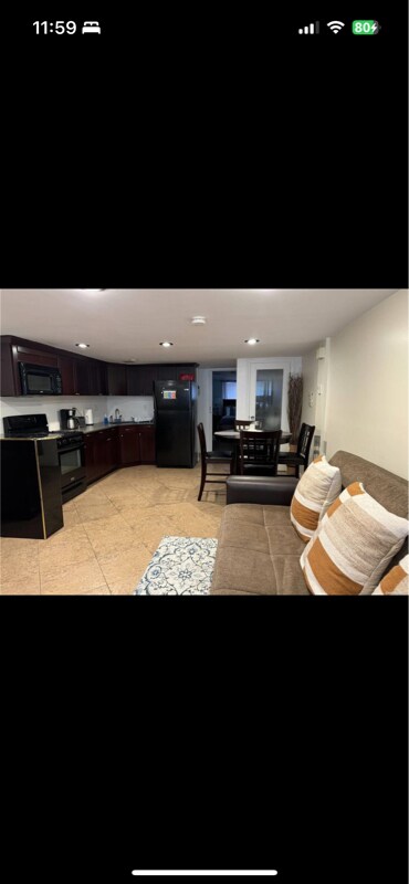 Photo - 147 E 29th St Unidad 1