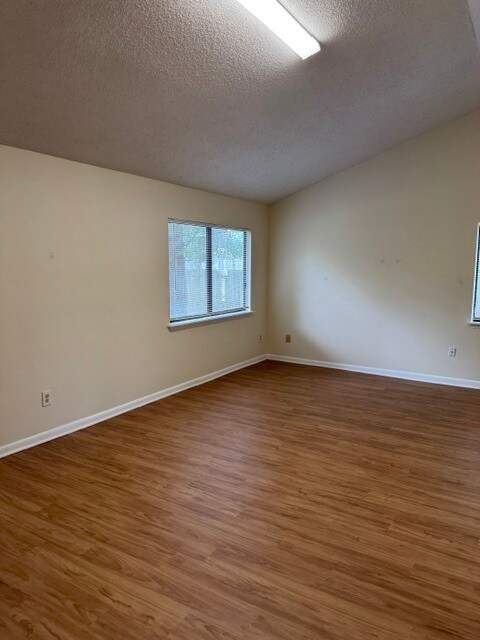 Photo - 6828 Coralberry Ln S