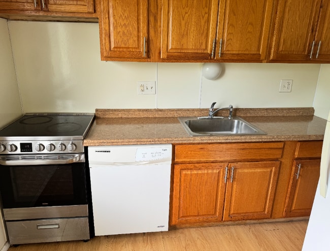 Photo - 715 Thompson Dr Unit 715A