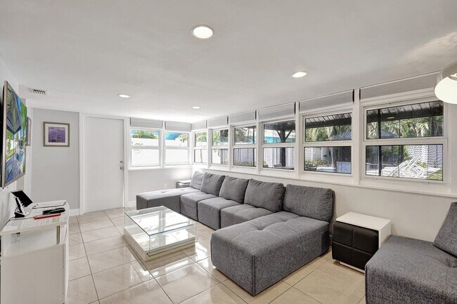 Photo - 501 Hibiscus Ave Unidad SI ID1542221P