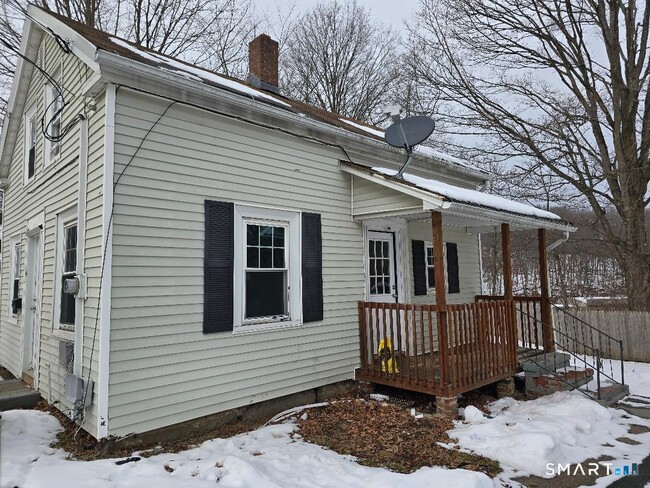 Building Photo - 116 Rosette St