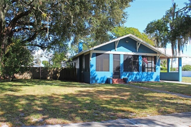 Photo - 1718 E Elm Rd