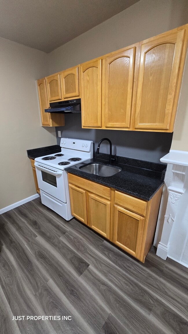 Photo - 2436 N 30th St Unit 2436 N 30th St   #1