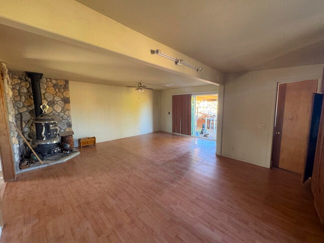 Photo - 57220 Spencer Rd