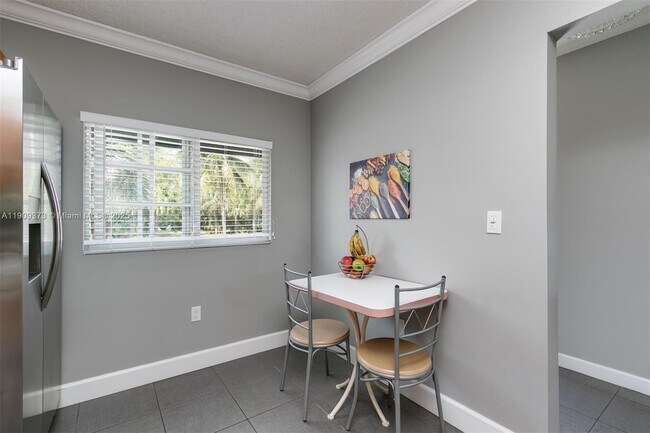 Photo - 4020 Crystal Lake Dr Unit 209