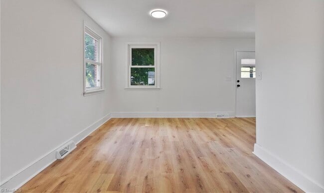 Photo - 312 Vance St