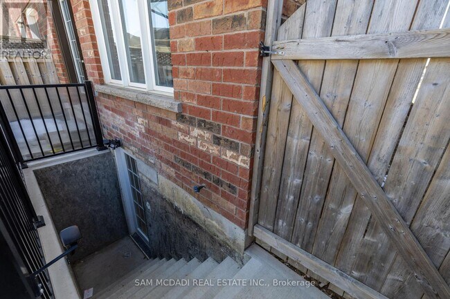 Photo - 5489 Festival Dr