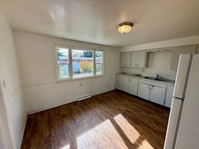 Photo - 3 Bedroom, 1 Bath Ranch Home in Northwest ...