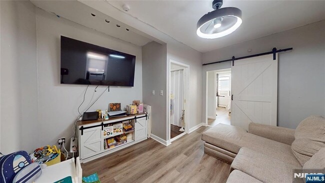 Building Photo - 277 2nd Ave W Rental