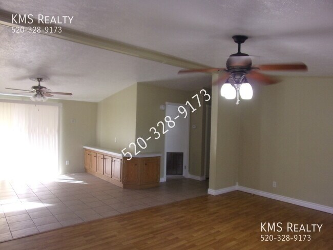 Photo - 5737 S Jones Ave