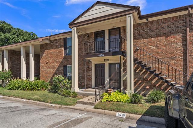 Photo - 4038 Ridglea Country Club Dr Unit 1011