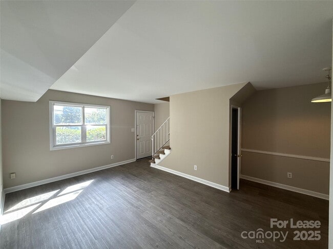 Photo - 1613 N Sharon Amity Rd Unit G